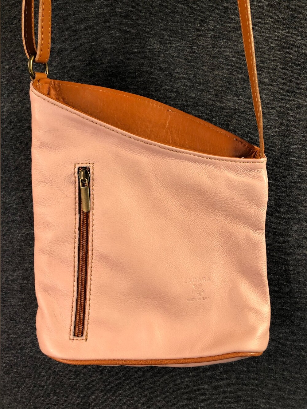 Zagara Women’s Peach Leather Crossbody Travel Bag - Made in Italy